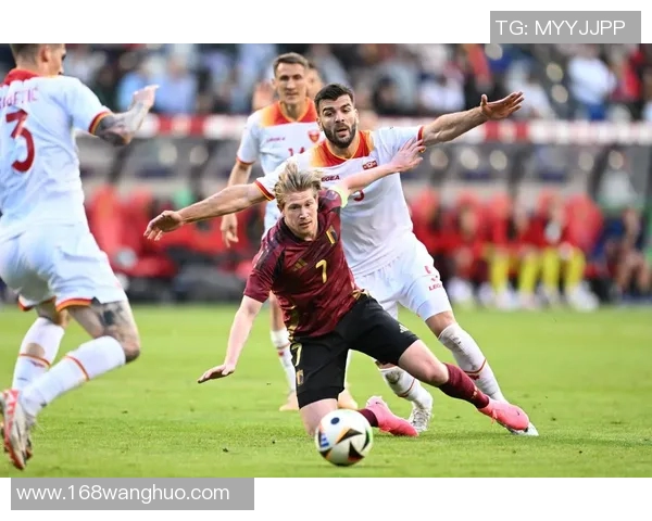 踢5人场足球成名的球星如何在大场比赛中展现独特技术与魅力